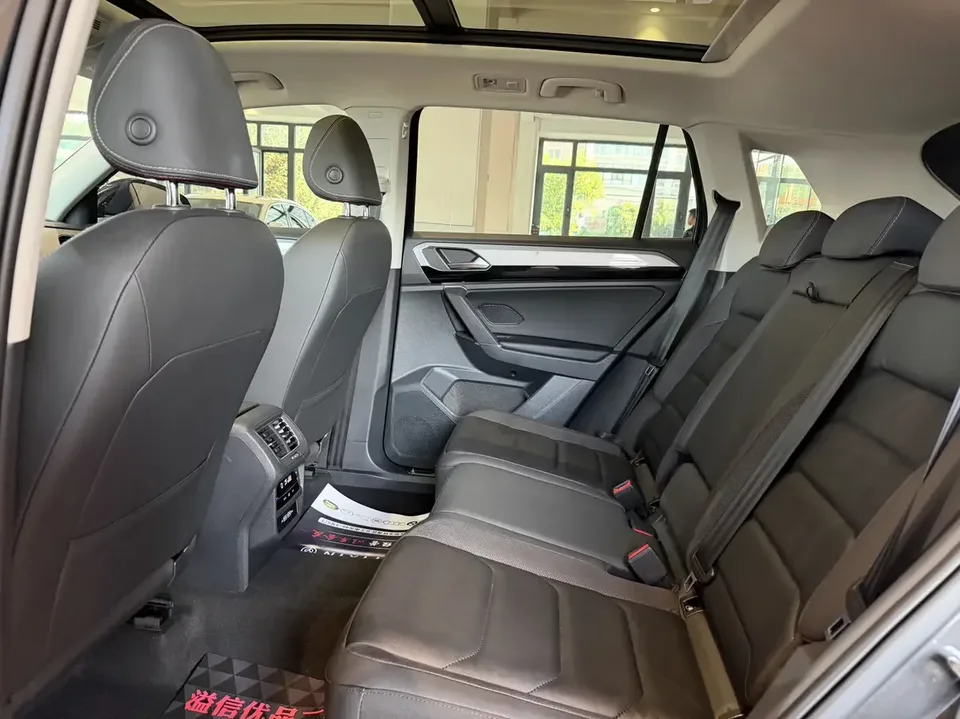 Volkswagen Tayron Tanyue 2021 280TSI 2WD Luxury Smart Edition 2022 — миниатюра 5