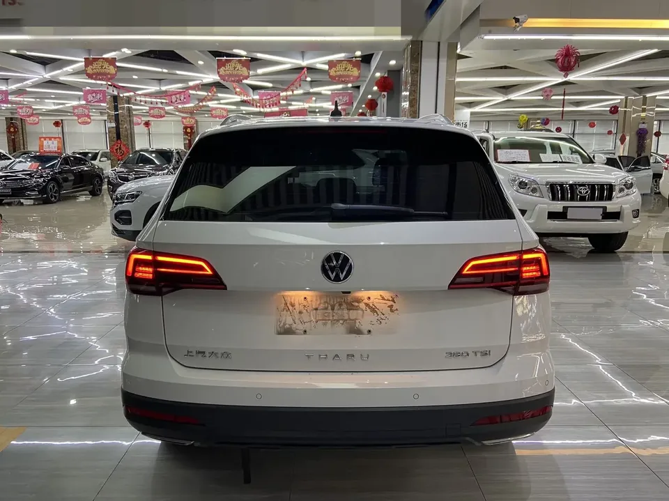 Volkswagen Tharu tuyue 2022 280TSI 2WD Deluxe Edition 2023 — thumbnail 2