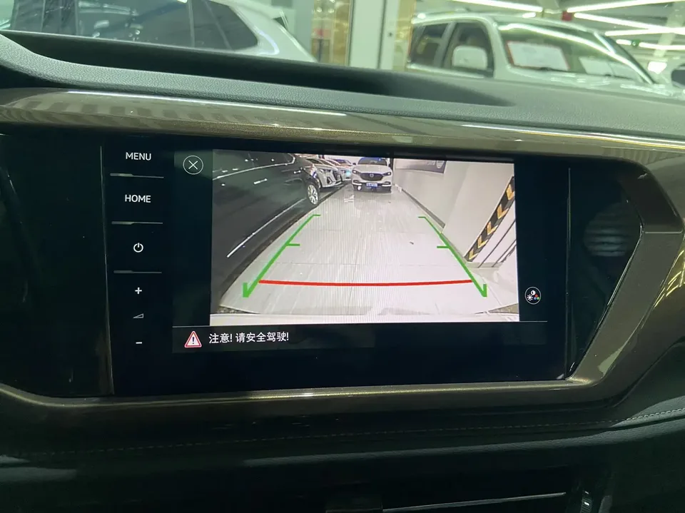 Volkswagen Tharu tuyue 2022 280TSI 2WD Deluxe Edition 2023 — thumbnail 3