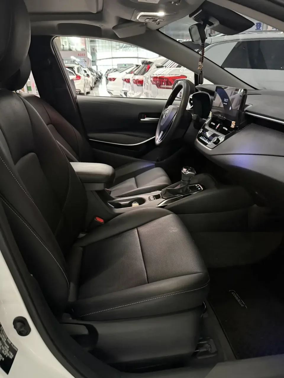 Toyota Corolla Corolla 2023 Intelligent Electric Hybrid Dual Engine 1.8L E-CVT Elite Edition 2023 — thumbnail 4