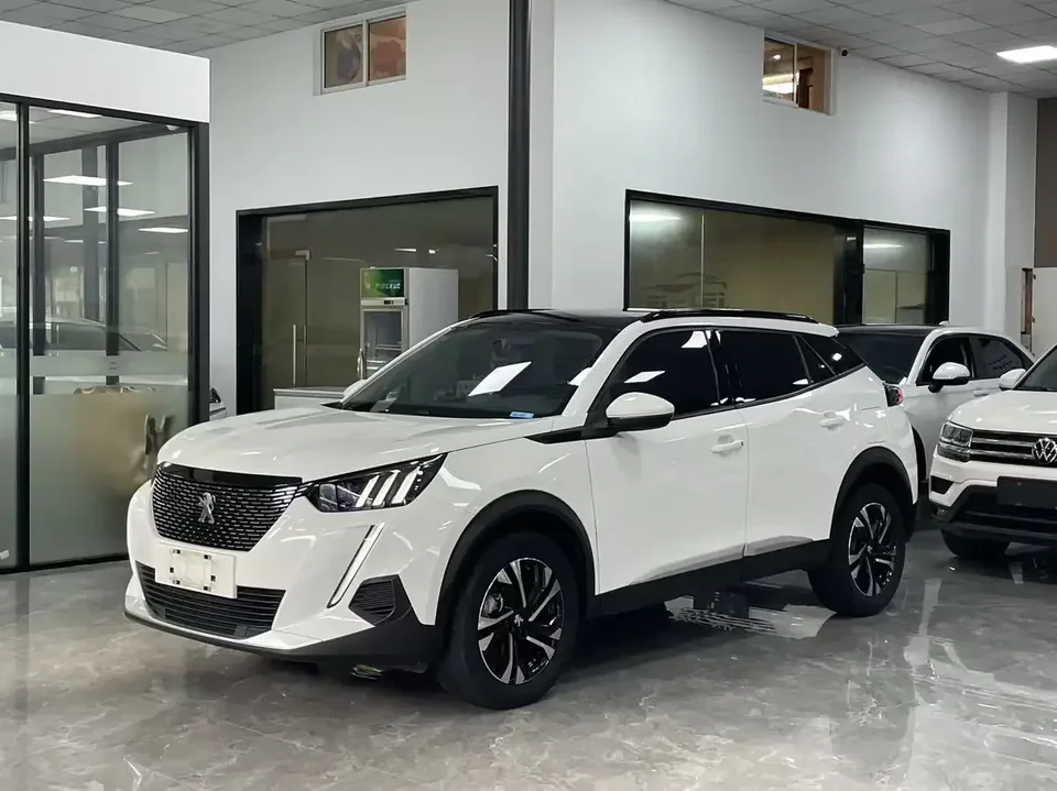 Peugeot 2008 Peugeot 2008 2022 230THP THE ONE 2022 — photo 1, buy with delivery to Moscow