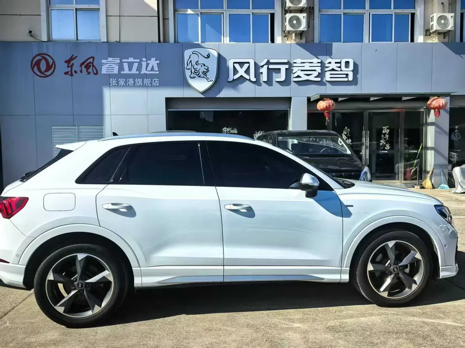 Audi Q3 Audi Q3 2022 35 TFSI Stylish Dynamic 2022 — миниатюра 2