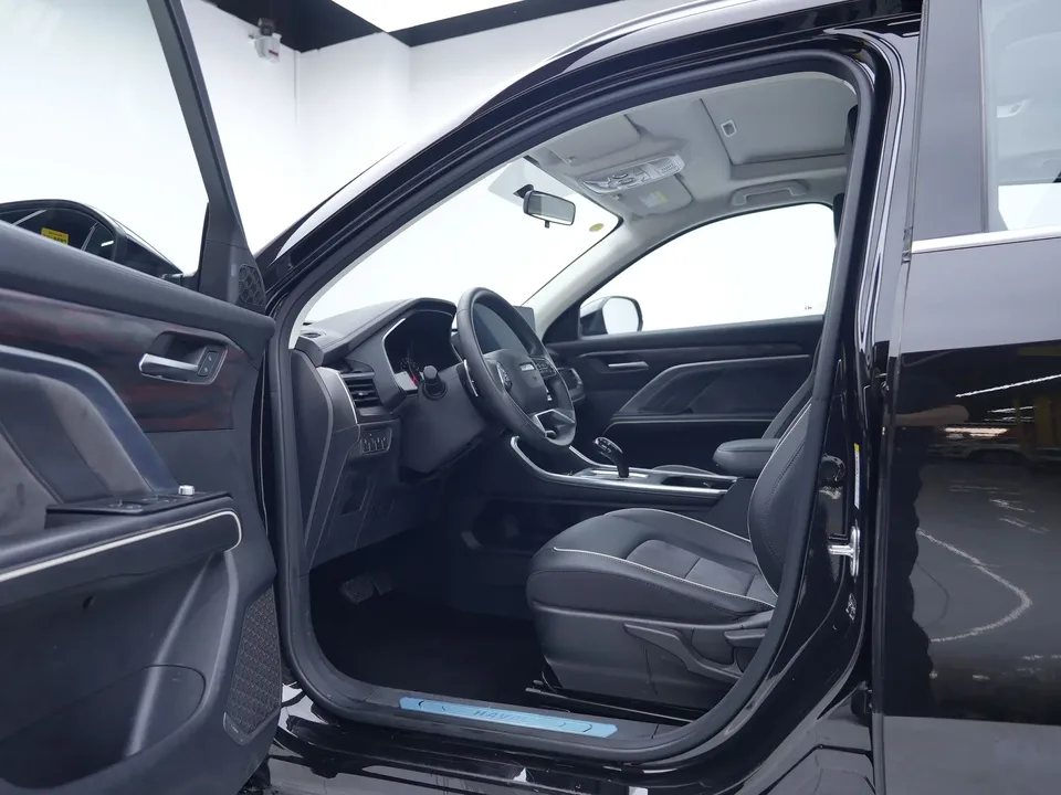 Haval H6 Haval H6 2023 National Trend Edition 1.5T Automatic City Edition 2024 — thumbnail 3