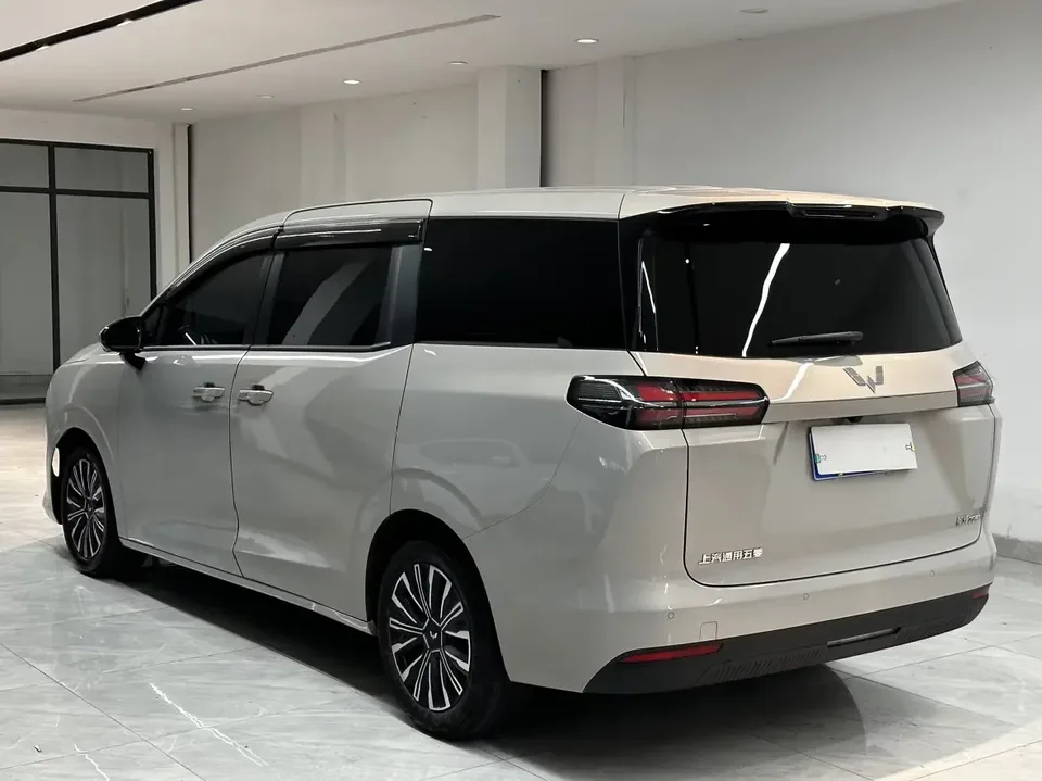 Wuling Starlight 730 Starlight 730 2025 1.5T CVT Elite 2026 — миниатюра 2