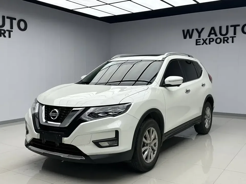 Nissan X-Trail Qijun 2022 2.0L 2WD Smart Link Premium Edition 2023 — photo 1, buy with delivery to Moscow