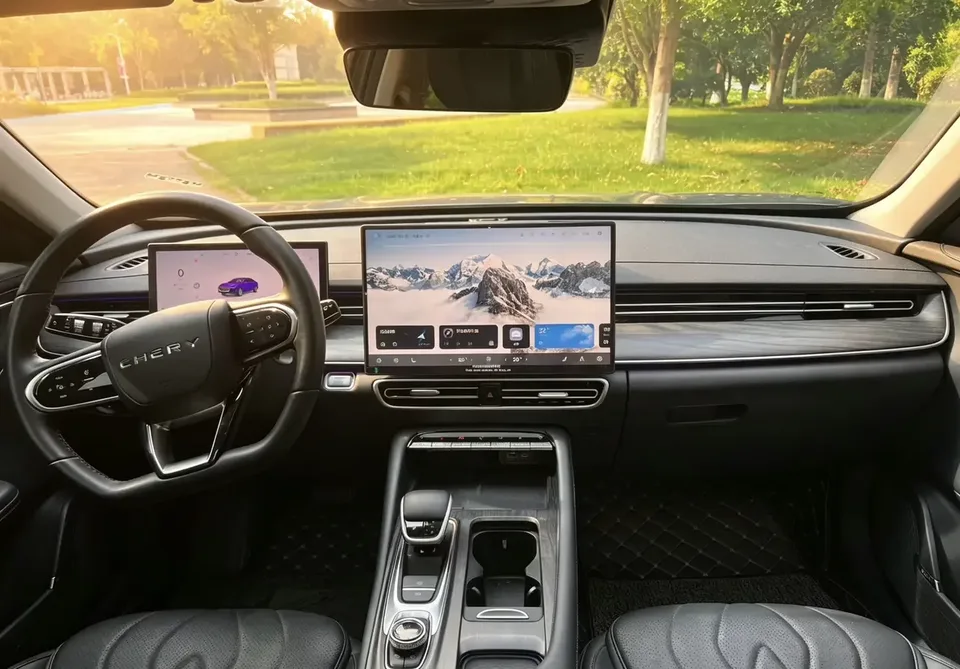 Chery Arrizo 8 PRO Arrizo 8 PRO 2025 1.6T DCT Luxury+ 2025 — миниатюра 3