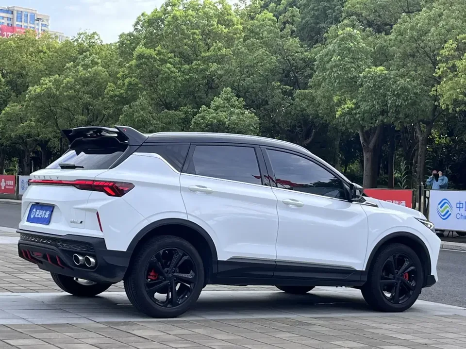 Geely Coolray SX11 Binyue 2023 Binyue COOL 1.5T DCT Champion Edition 2024 — thumbnail 2