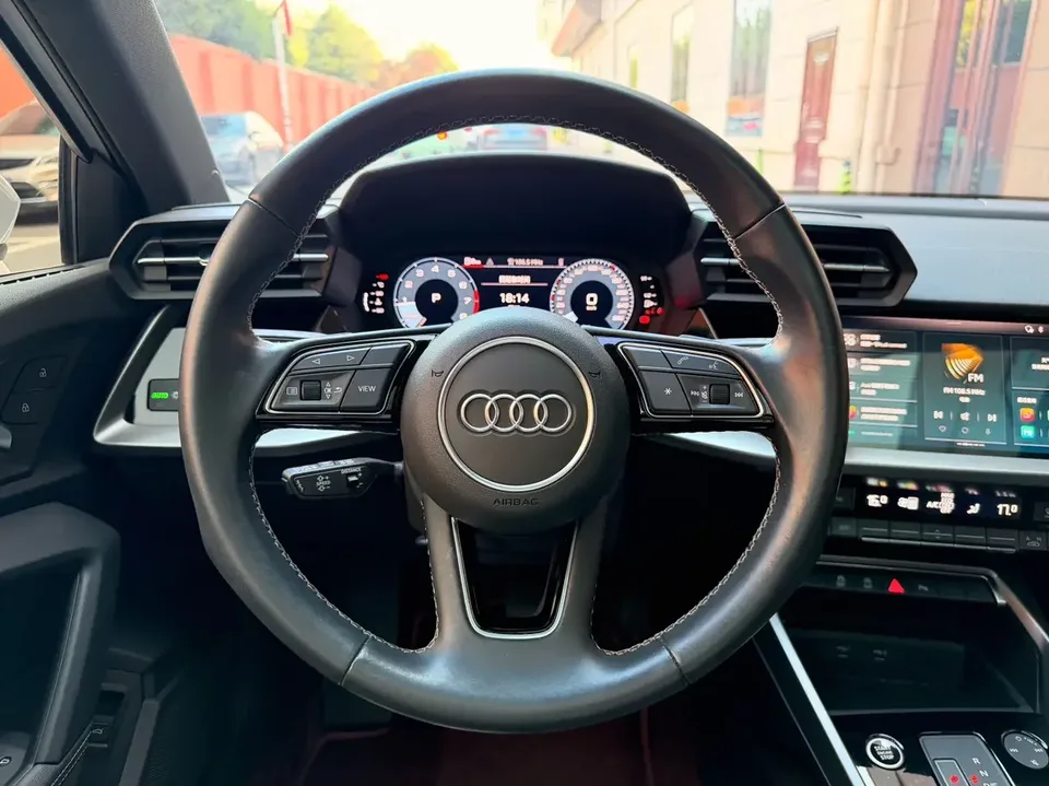 Audi A3 Audi A3 2022 Sportback 35 TFSI Stylish and sporty 2022 — thumbnail 3