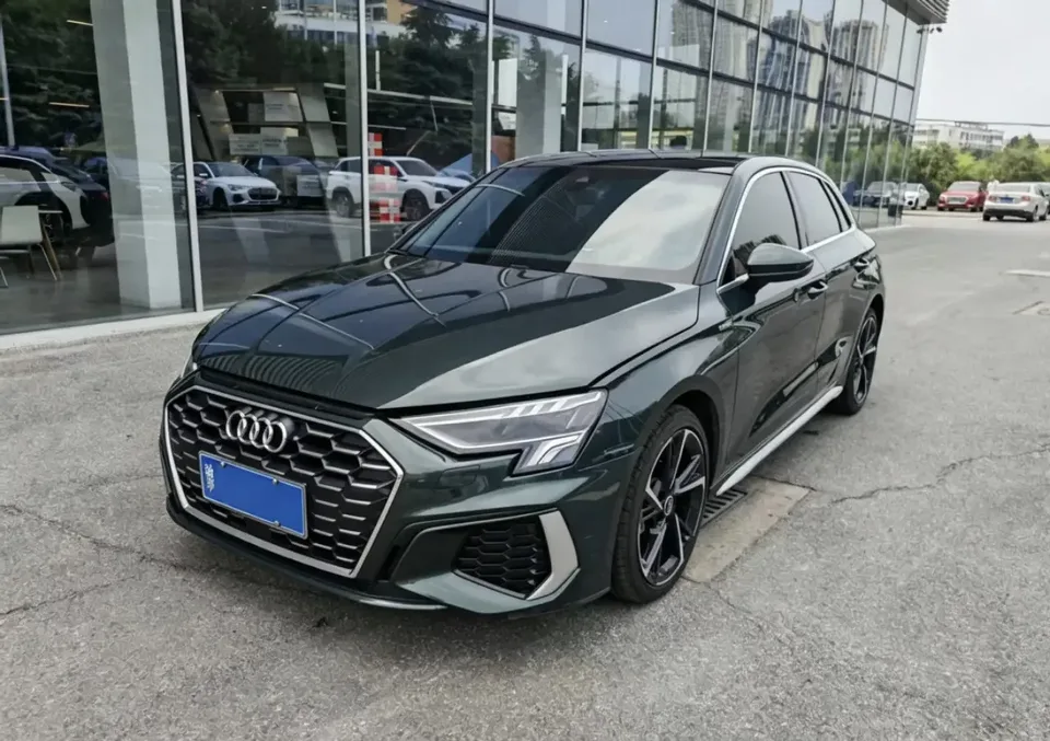 Audi A3 Audi A3 2022 Sportback 35 TFSI Stylish and sporty 2022 — photo 1, buy with delivery to Moscow