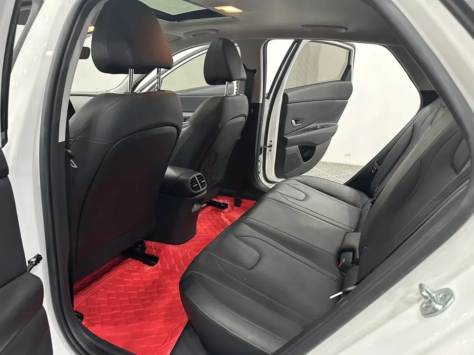 Hyundai Elantra Elantra 2022 1.5L CVT LUX Premium Edition 2022 — thumbnail 3