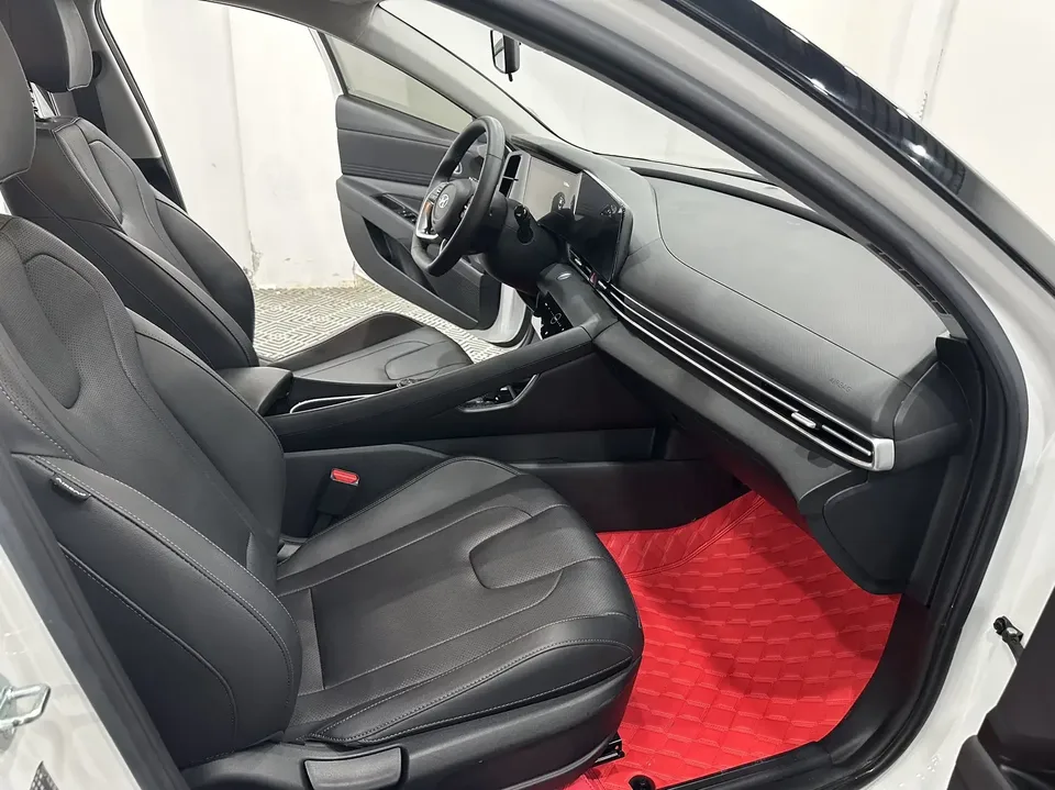 Hyundai Elantra Elantra 2022 1.5L CVT LUX Premium Edition 2022 — thumbnail 5