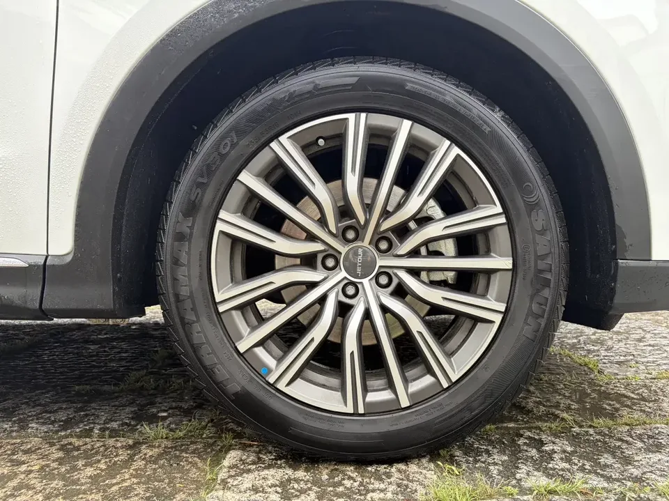 Jetour Jietu X70 PLUS Jietu X70 PLUS 2024 Champion Edition 1.5T DCT Champion MAX 5 Seaters 2024 — миниатюра 3