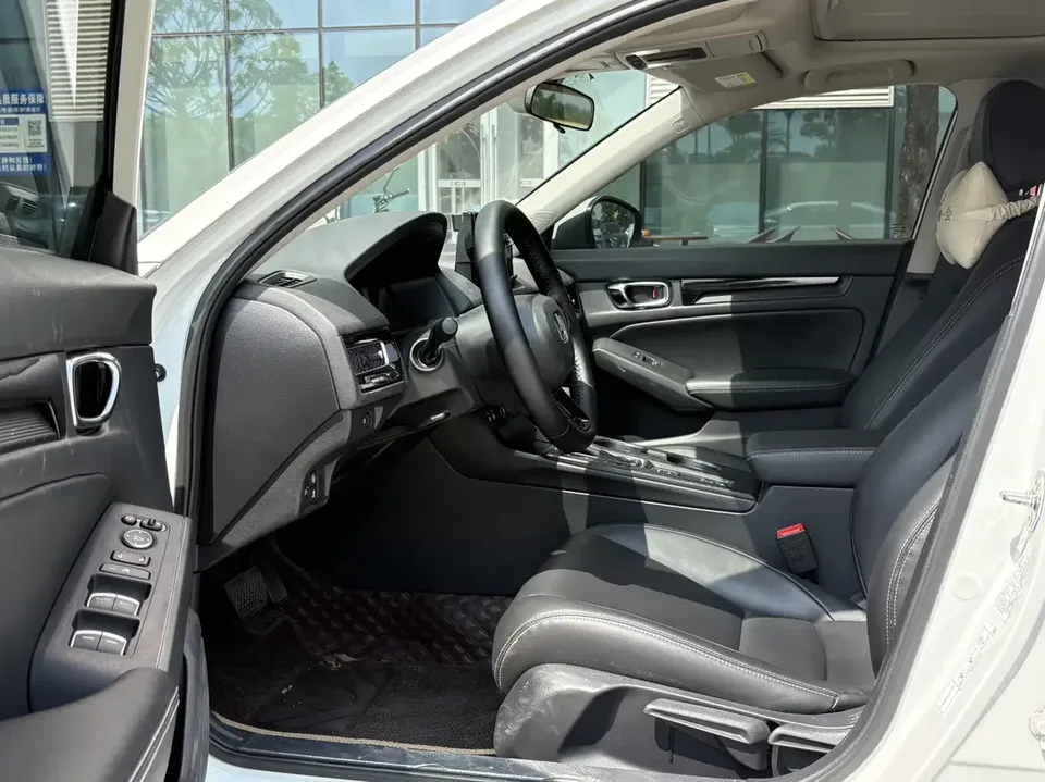 Honda Integra Style 2023 240TURBO CVT Leading Edition 2024 — thumbnail 5
