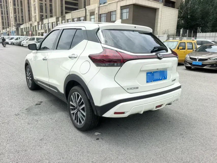 Nissan Jinke Jinke 2023 The 1.5L Jinqing model is both powerful and stylish 2025 — thumbnail 4