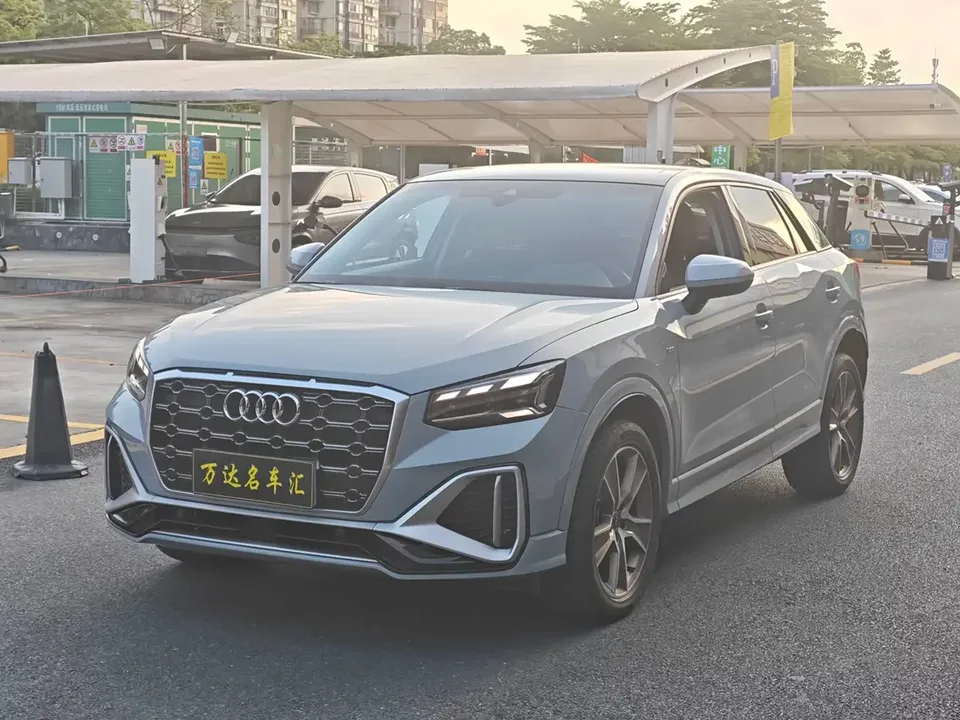 Audi Q2L Audi Q2L 2022 35 TFSI Stylish Dynamic 2023 — photo 1, buy with delivery to Moscow