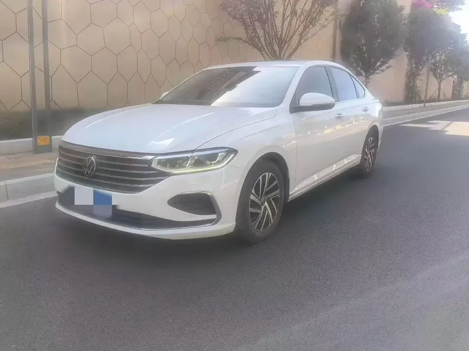 Volkswagen Lavida Lavida 2023 280TSI DSG Starry Sky Forever Edition 2023 — photo 1, buy with delivery to Moscow