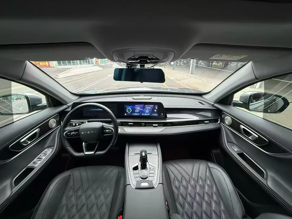 Chery Tiggo 7 Plus Tiggo 7 PLUS 2023 Champion Edition 1.5TCI CVT Extraordinary 2024 — thumbnail 5
