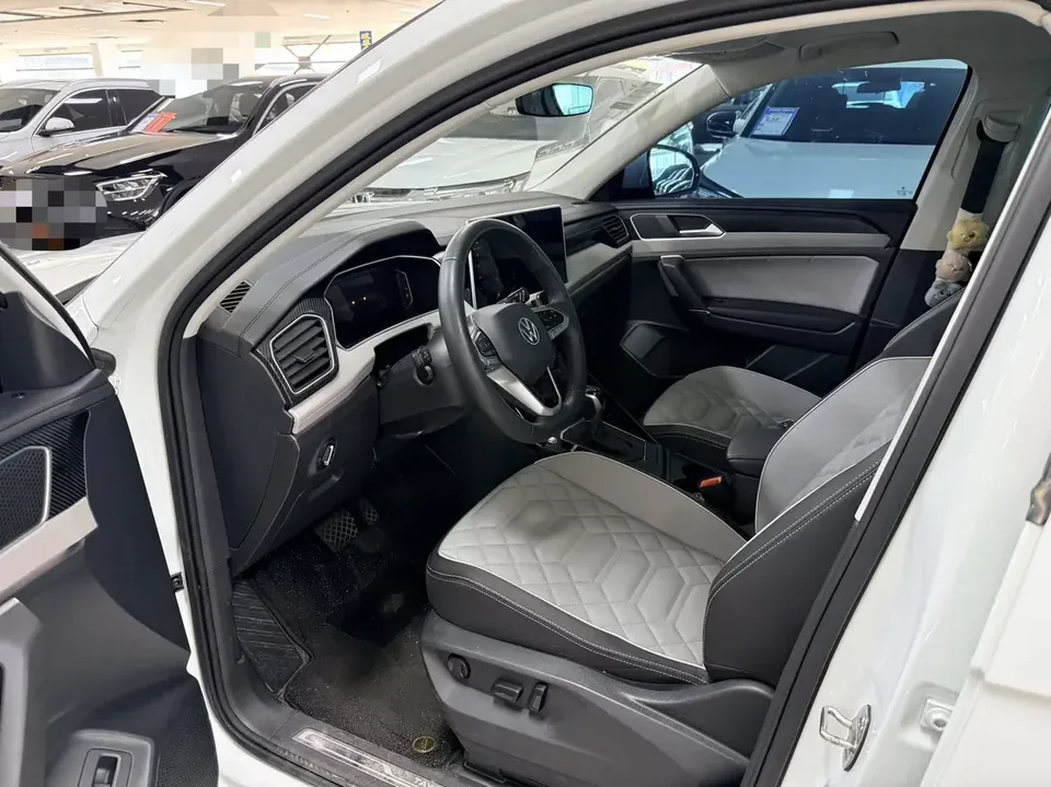 Volkswagen Tayron Tanyue 2023 280TSI 2WD Luxury Plus Advanced Edition 2022 — thumbnail 4