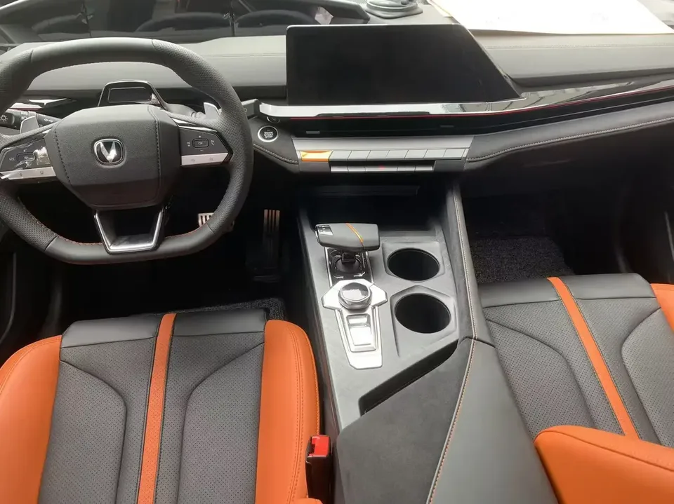 Changan UNI-V Changan UNI-V 2024 1.5T Premium Sports 2024 — thumbnail 2