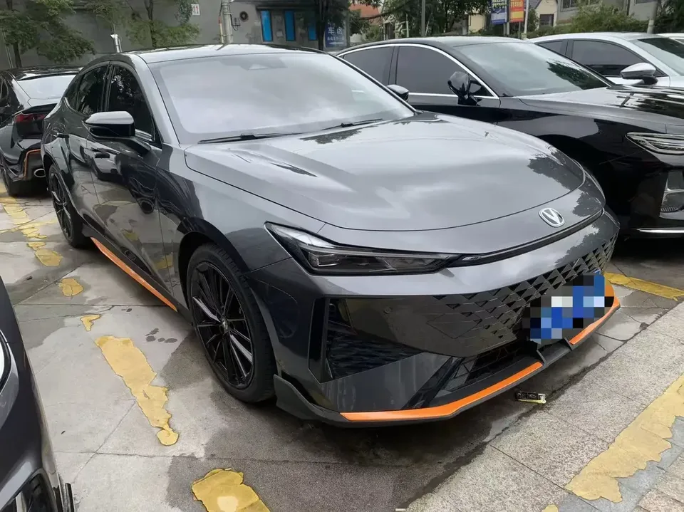 Changan UNI-V Changan UNI-V 2024 1.5T Premium Sports 2024 — thumbnail 3