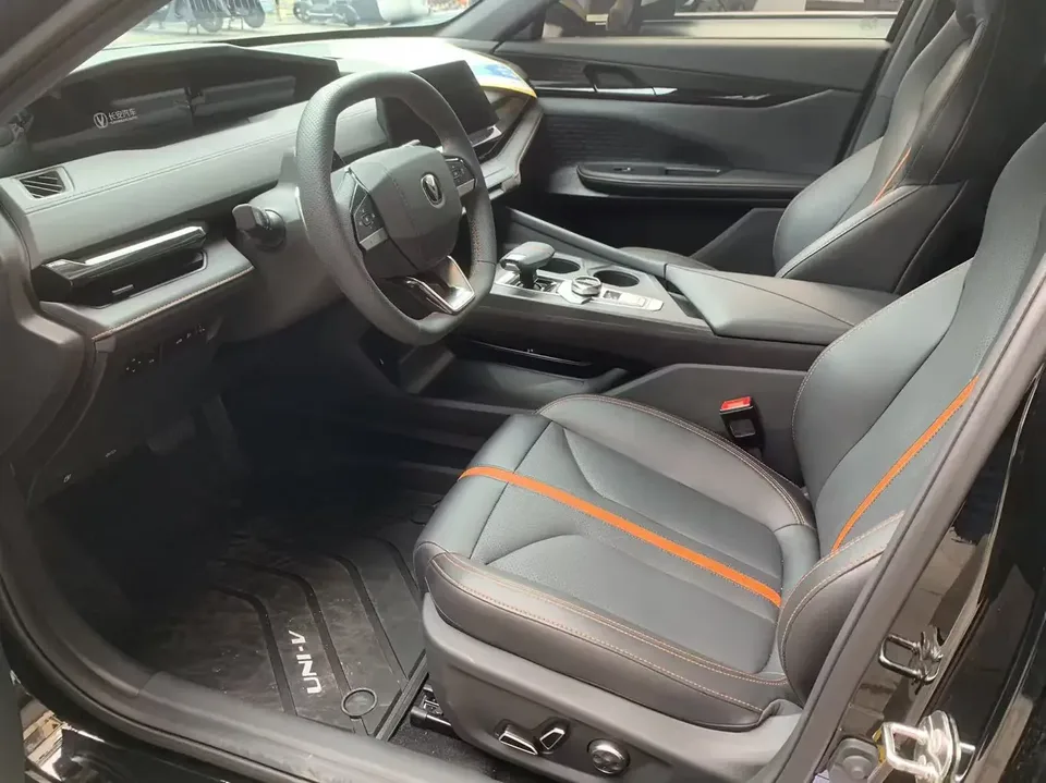 Changan UNI-V Changan UNI-V 2024 1.5T Premium 2024 — thumbnail 5