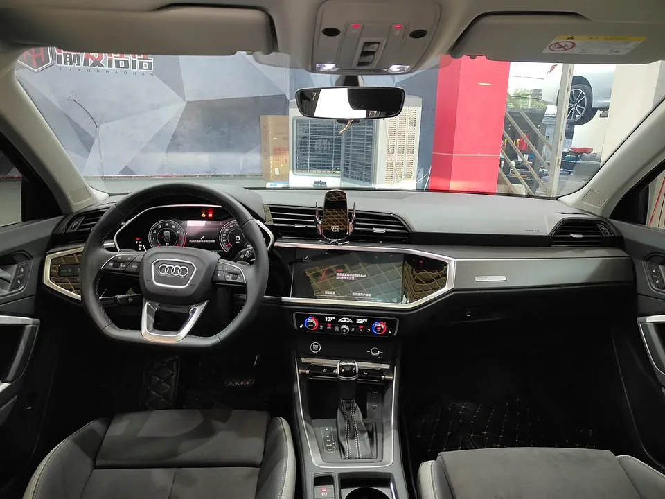 Audi Q3 Audi Q3 2022 35 TFSI Stylish Dynamic 2022 — thumbnail 2