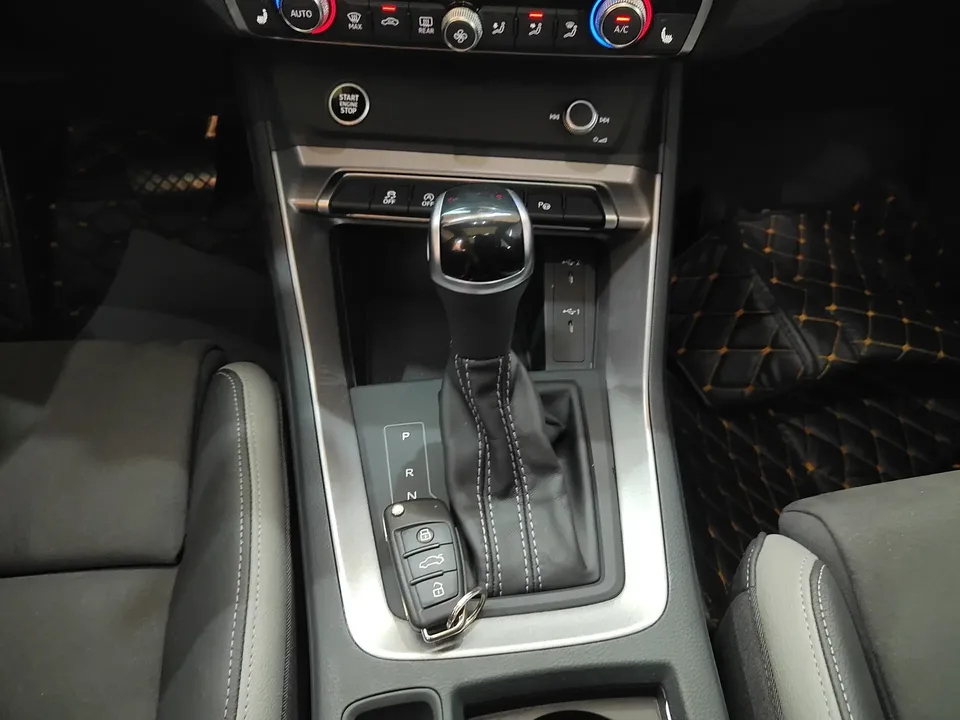 Audi Q3 Audi Q3 2022 35 TFSI Stylish Dynamic 2022 — thumbnail 3