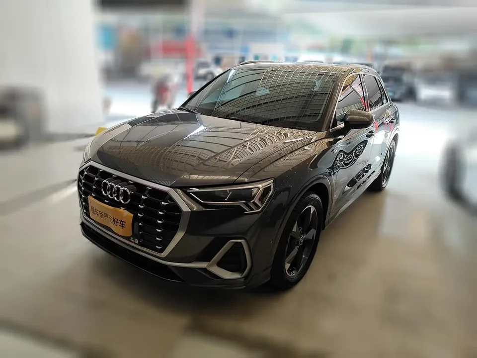 Audi Q3 Audi Q3 2022 35 TFSI Stylish Dynamic 2022 — photo 1, buy with delivery to Moscow