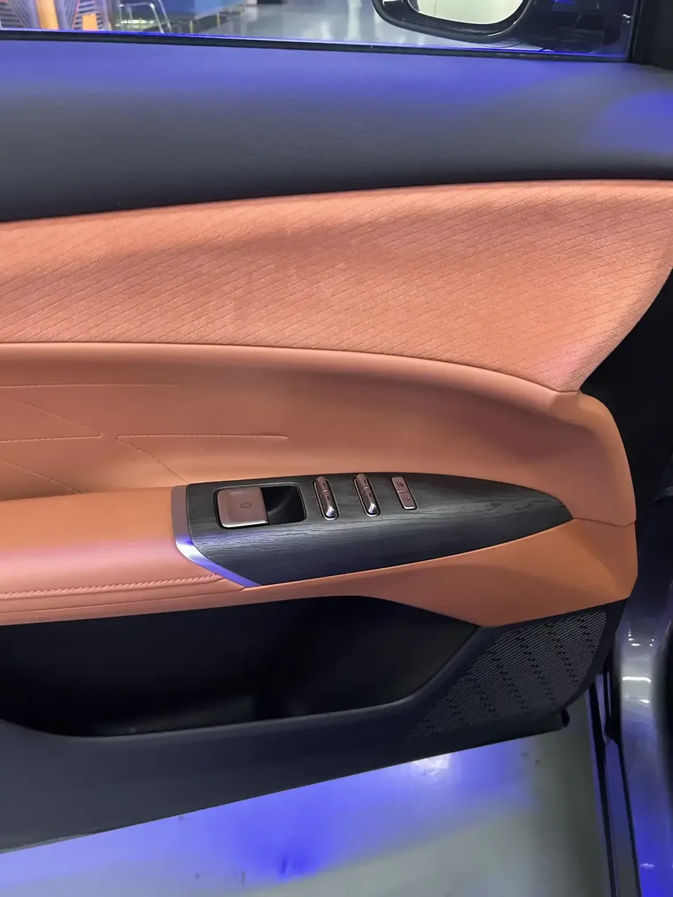 Changan CS75PLUS Changan CS75 PLUS 2025 The fourth generation 1.5T New Blue Whale Smart Premium 2024 — thumbnail 4