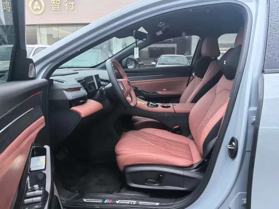 Geely Galaxy L6 Galaxy L6 2025 1.5 EM-i DHT 140KM Exploration+ Edition 2025 — thumbnail 5