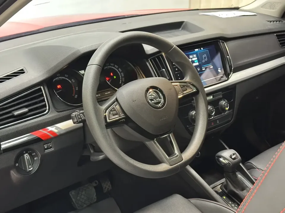 Skoda Kamiq Komic GT 2021 TSI230 DSG Flagship 2023 — thumbnail 5