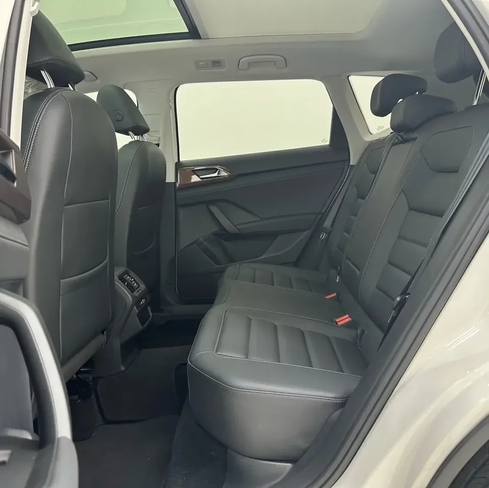 Volkswagen Tharu tuyue 2022 280TSI 2WD Comfort Edition 2023 — thumbnail 5