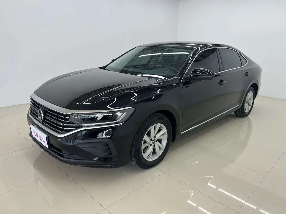 Volkswagen Passat Passat 2022 280TSI Business Edition 2023 — photo 1, buy with delivery to Moscow