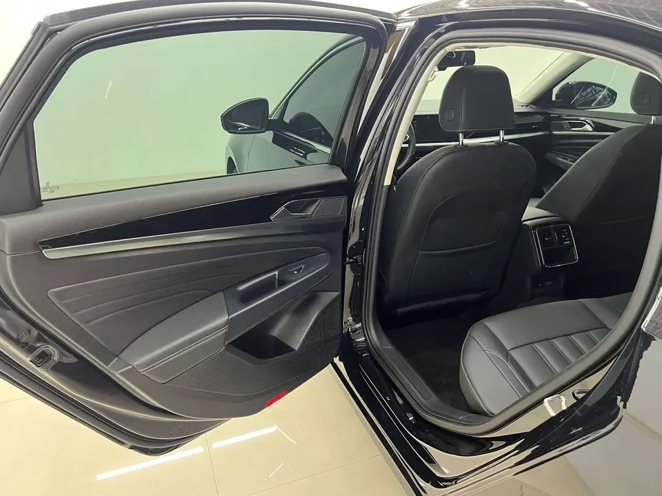 Volkswagen Passat Passat 2023 280TSI Business Edition 2023 — thumbnail 5