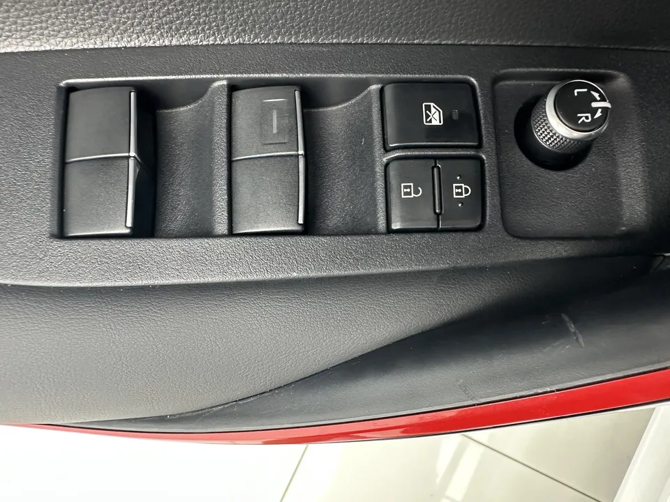 Toyota Levin Lei Ling 2022 185T CVT Sports Edition 2022 — thumbnail 5