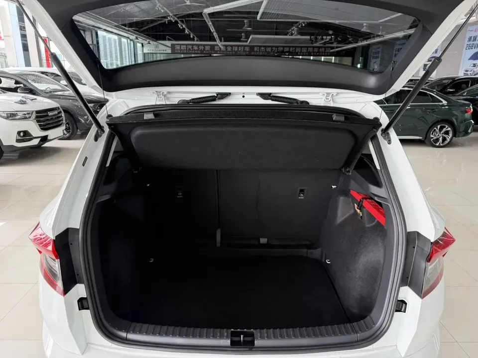 Skoda Karoq Korok 2023 TSI280 Premium Edition 2023 — thumbnail 4