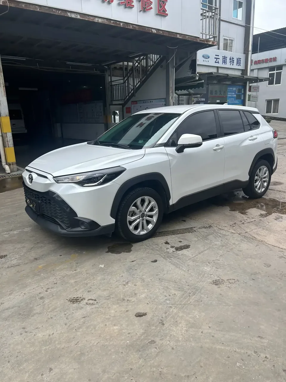 Toyota Frontlander Fenglanda 2024 2.0L CVT Elite Edition 2024 — фото 1, купить с доставкой в Москву