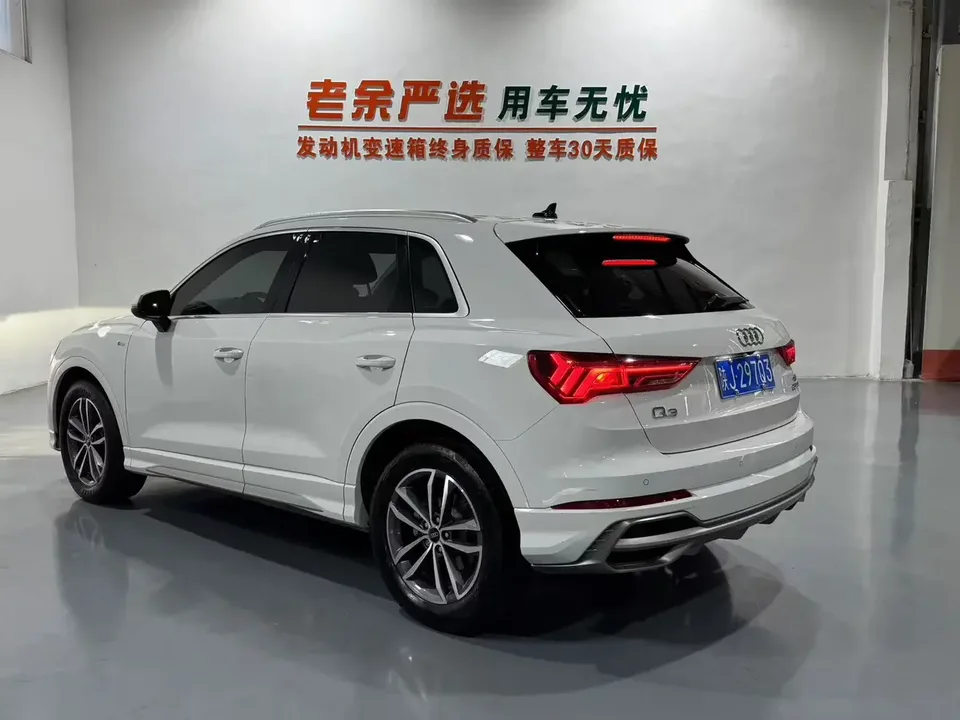 Audi Q3 Audi Q3 2022 35 TFSI Stylish Dynamic 2023 — миниатюра 4