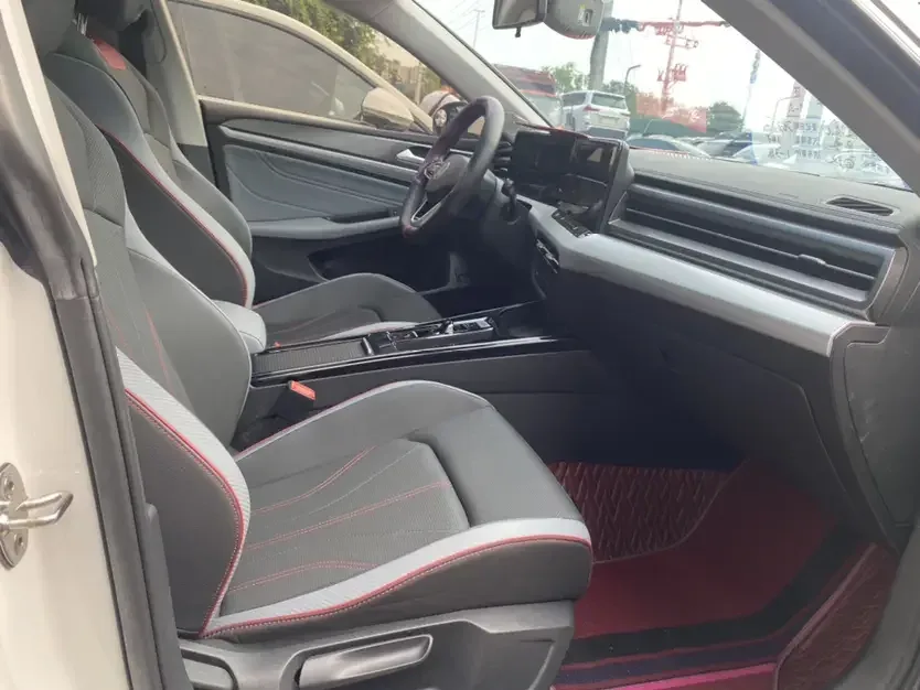 Volkswagen Lamando Lingdu 2022 Lingdu L 280TSI DSG Cool Edition 2022 — thumbnail 3