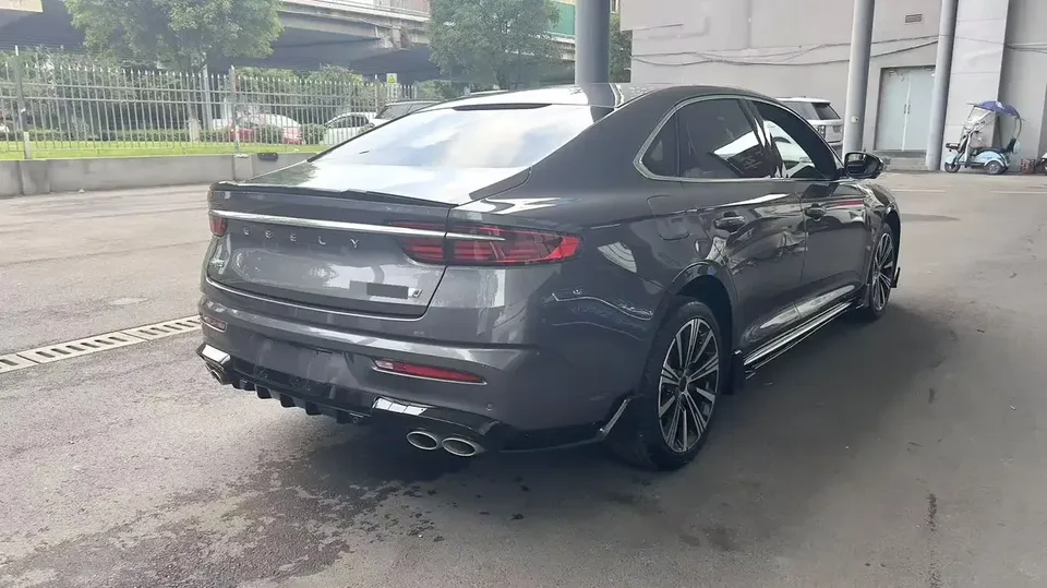 Geely Preface Xing Rui 2025 1.5T Dongfangyao Kunlun Edition 2026 — thumbnail 2