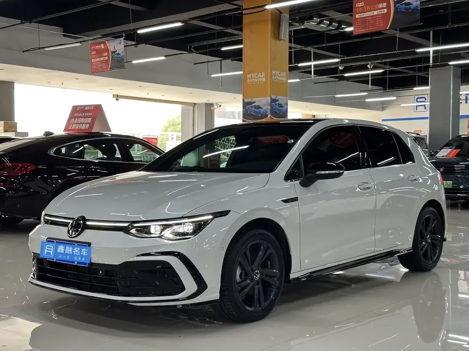 Volkswagen Golf golf 2021 280TSI DSG R-Line 2022 — photo 1, buy with delivery to Moscow