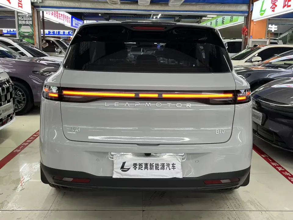 Leapmotor B10 Leapmotor B10 2025 510 Comfort Edition 2025 — миниатюра 2