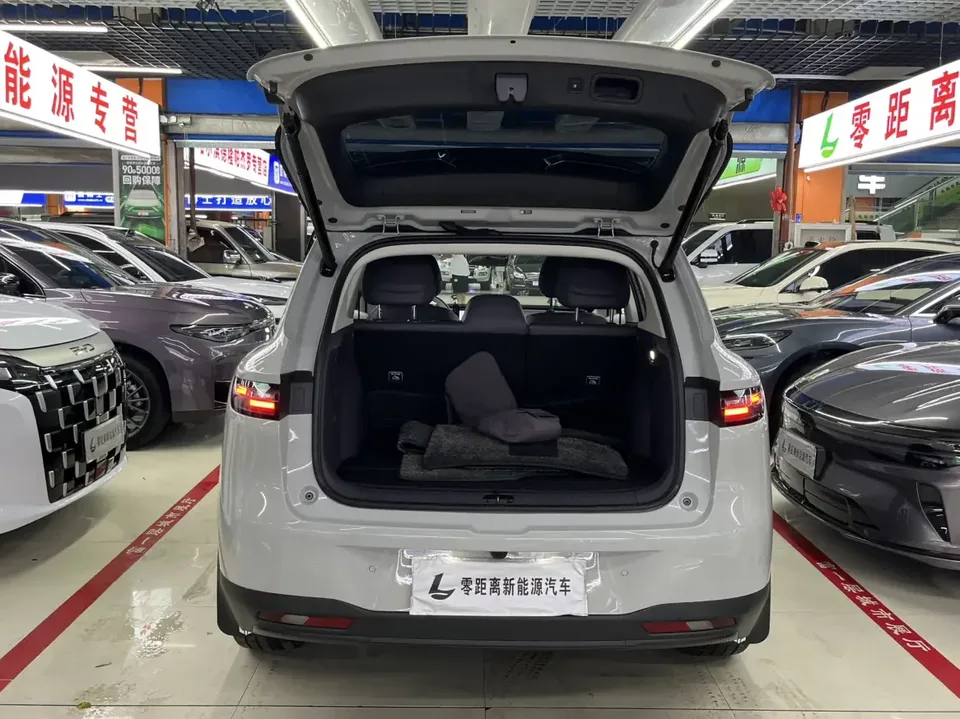 Leapmotor B10 Leapmotor B10 2025 510 Comfort Edition 2025 — миниатюра 4