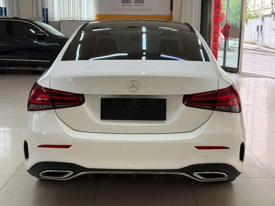 Mercedes-Benz Klasa A Mercedes Benz A Class 2022 A 180 L sports sedan facelift 2023 — thumbnail 2