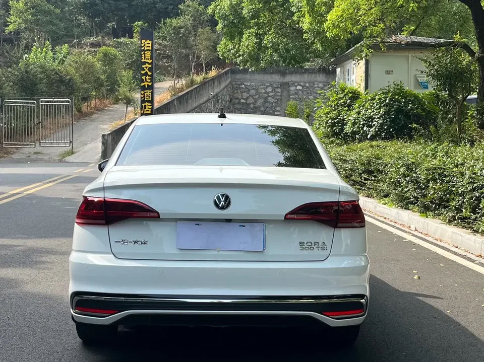 Volkswagen Bora Bora 2024 200TSI DSG Free Travel Edition 2024 — thumbnail 2