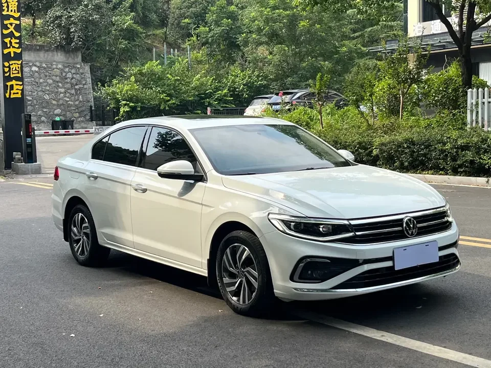 Volkswagen Bora Bora 2024 200TSI DSG Free Travel Edition 2024 — thumbnail 3
