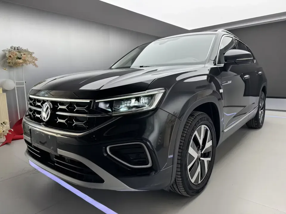 Volkswagen Tayron Tanyue 2023 280TSI 2WD Luxury Plus Advanced Edition 2022 — photo 1, buy with delivery to Moscow