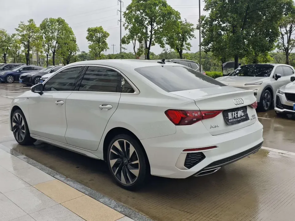 Audi A3 Audi A3 2023 A3L Limousine 35 TFSI facelift: stylish and sporty 2023 — thumbnail 4