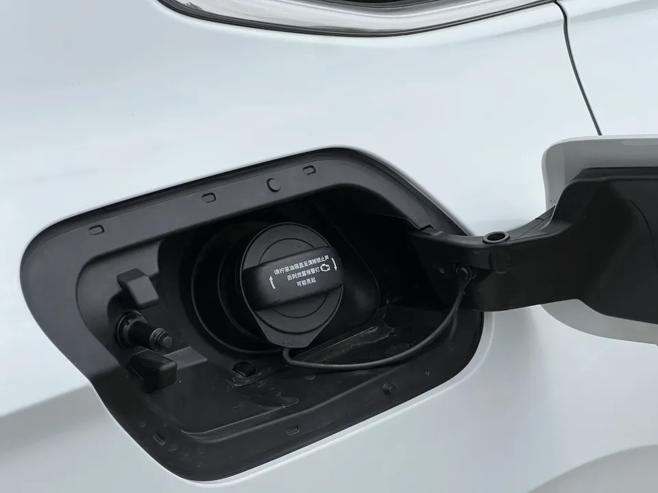 Volkswagen Sagitar Sagitar 2024 300TSI DSG Flying Edition 2024 — миниатюра 3