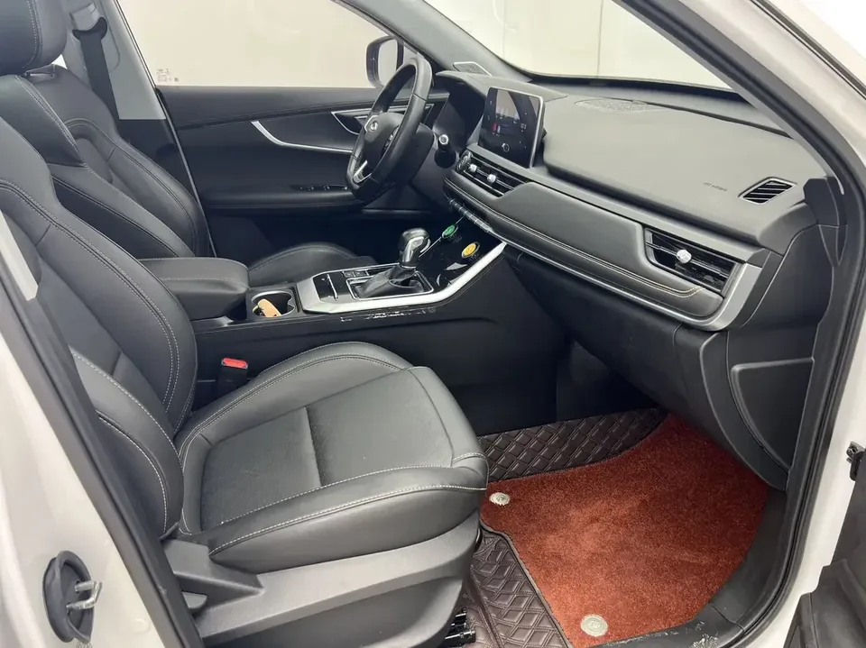 Chery Tiggo 8 Tiggo 8 2022 1.5TCI Automatic New Power Edition 5 Seaters 2022 — миниатюра 4